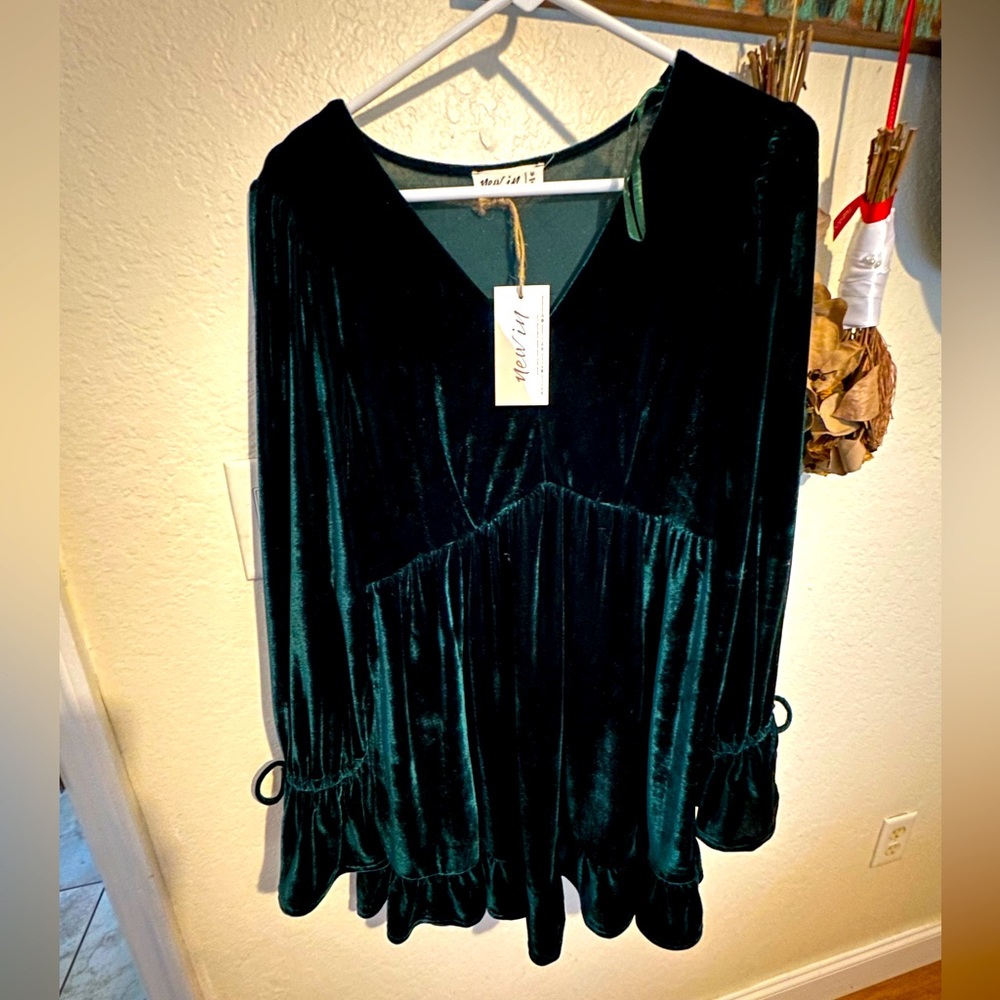 Forest green dress, medium. Never worn